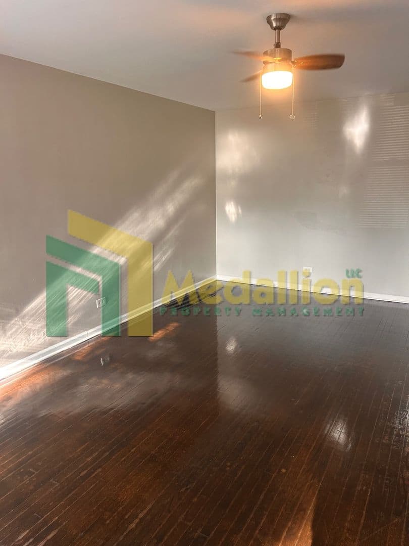 Chicago House: 12216 S Morgan St