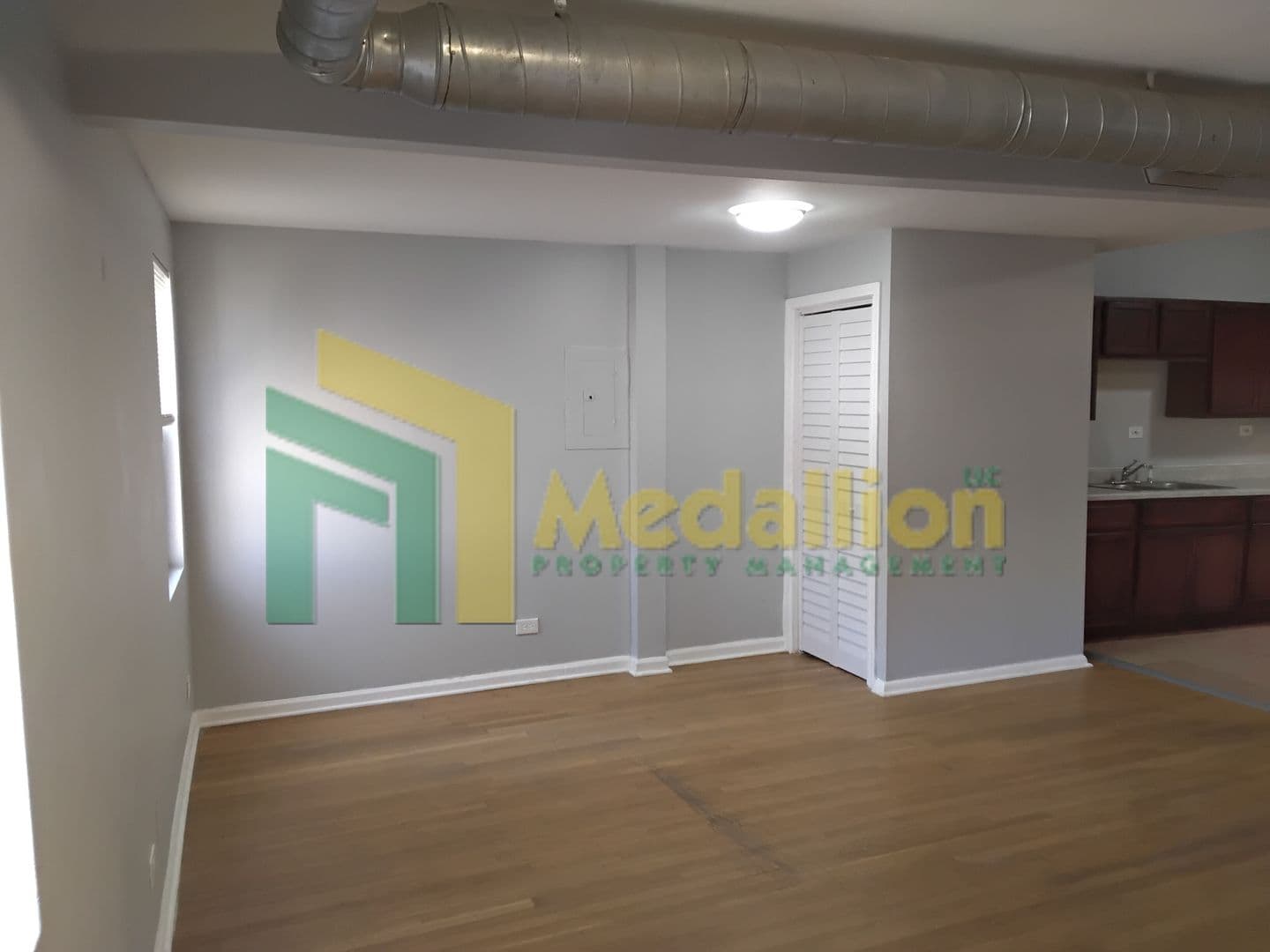 Chicago Apartment: 1241 N Ashland Ave (2nd Fl Rear)