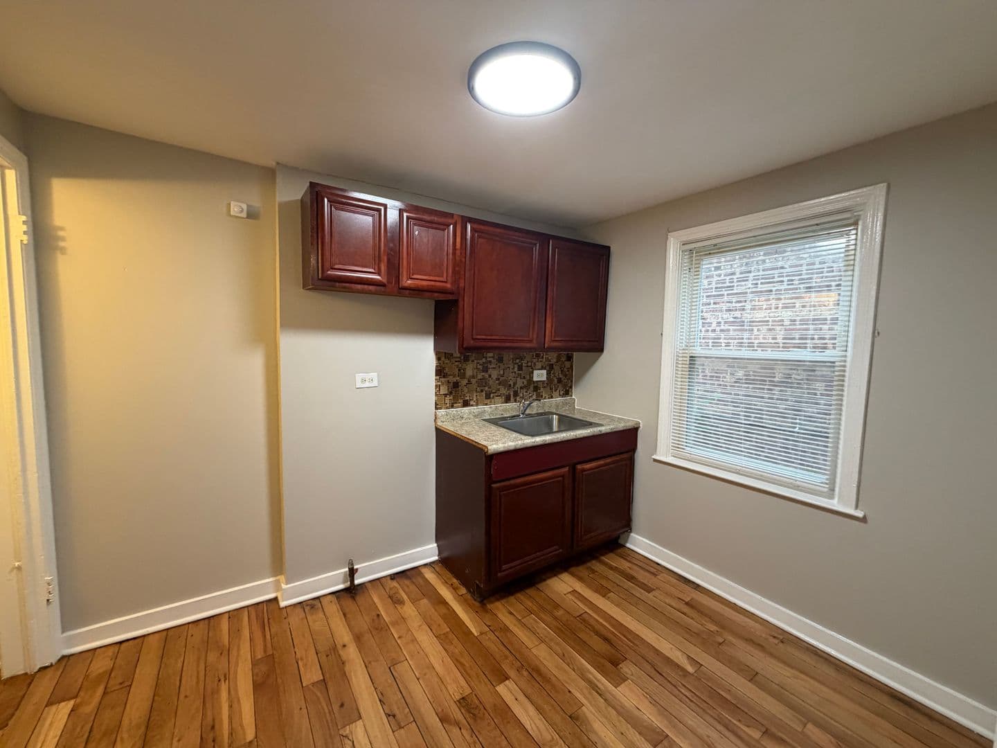 Chicago House: 8339 S Hamilton Ave