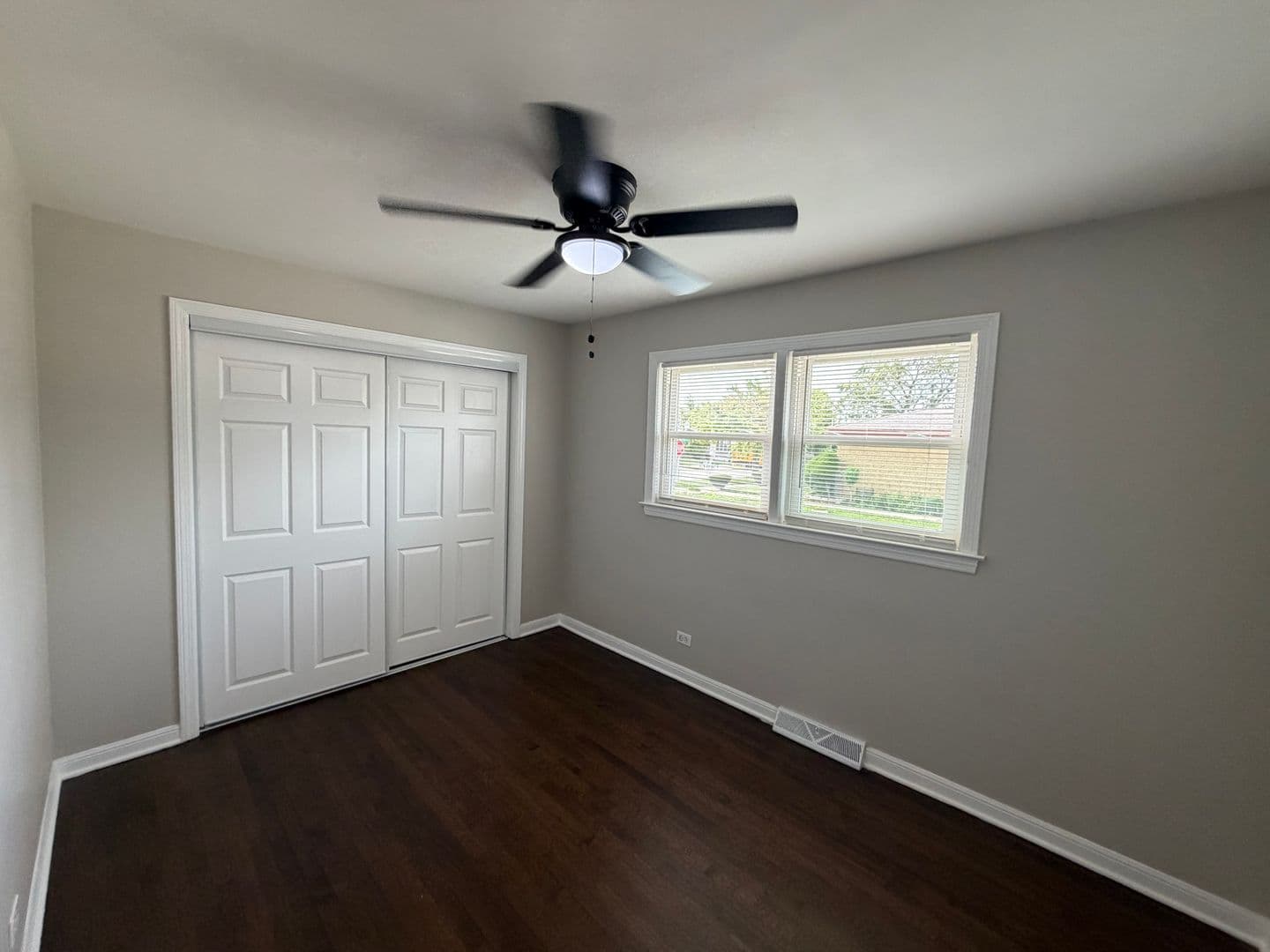 Chicago House: 9756 S Lowe Ave