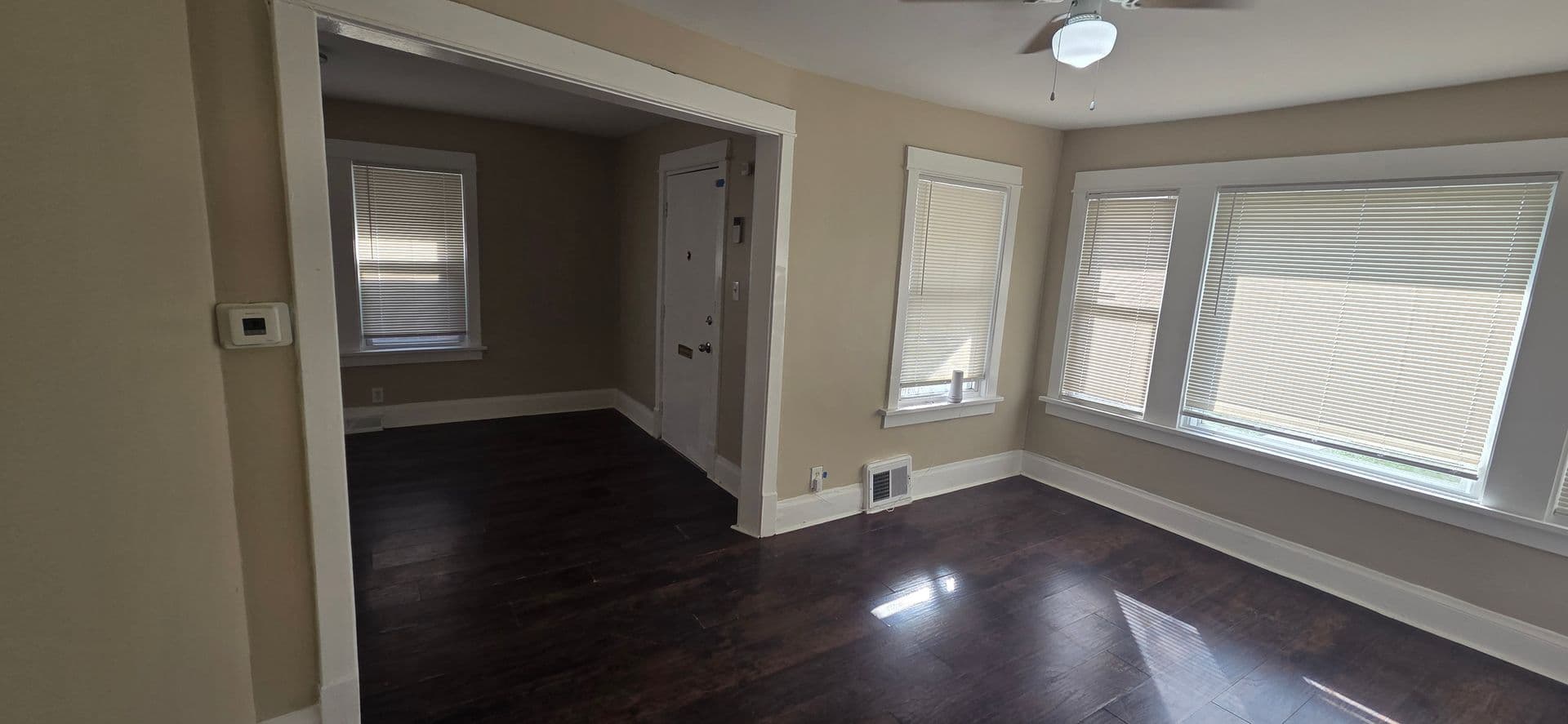 Chicago House: 9815 S Throop St