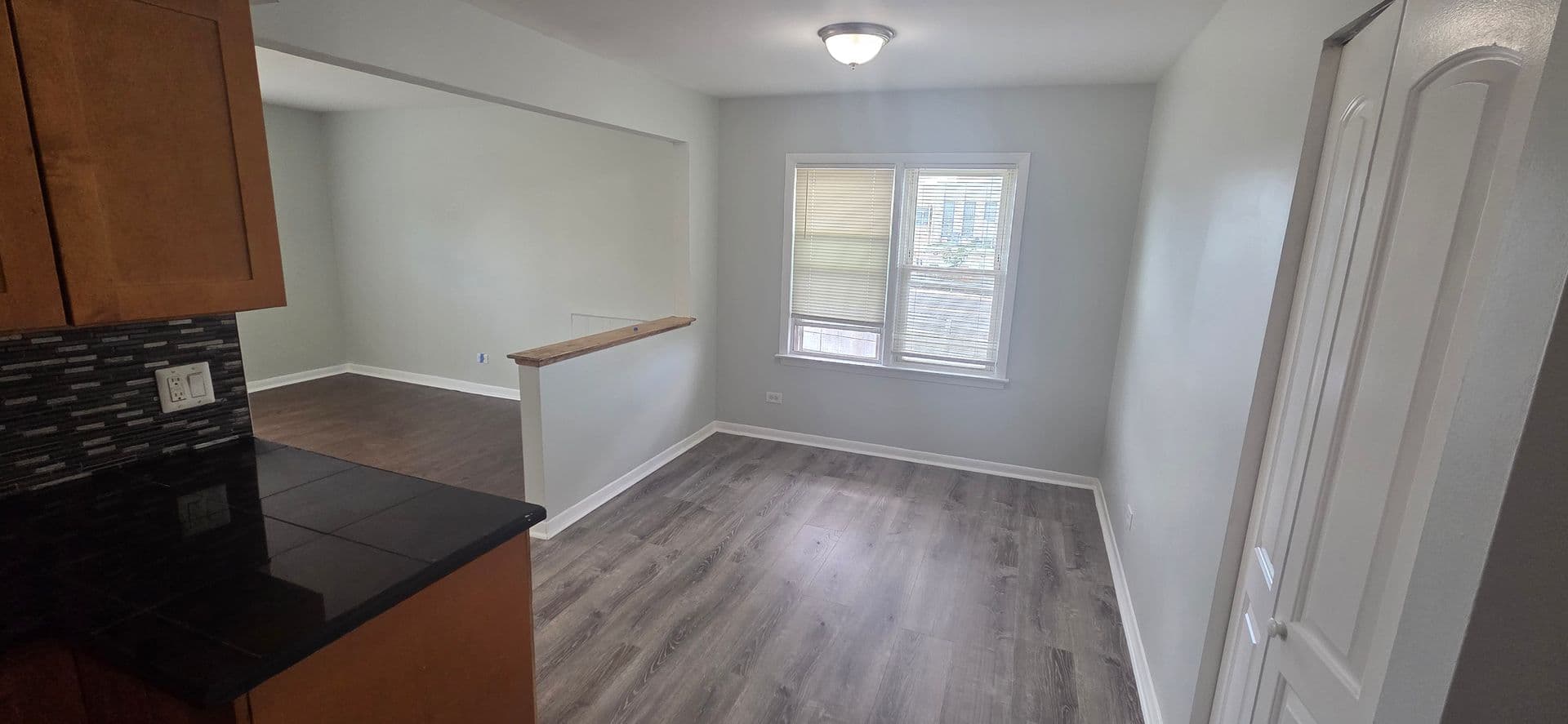 Chicago Apartment: 7345 S Kedzie Ave