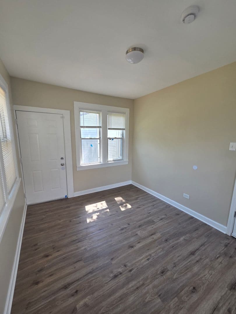 Chicago House: 8839 S Princeton Ave