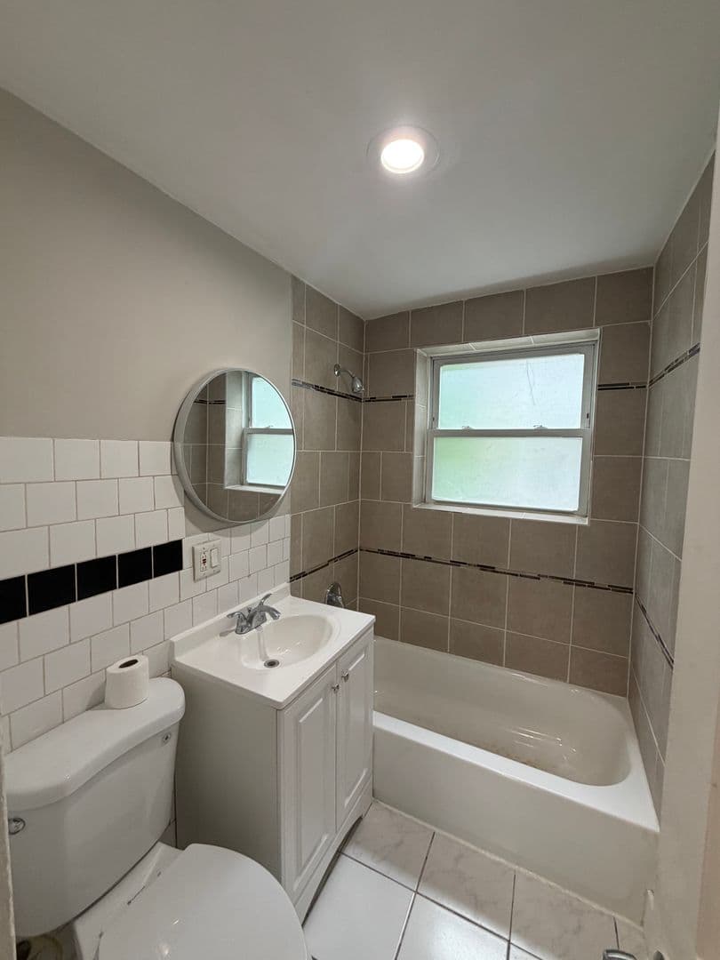 Chicago House: 12406 S Normal Ave