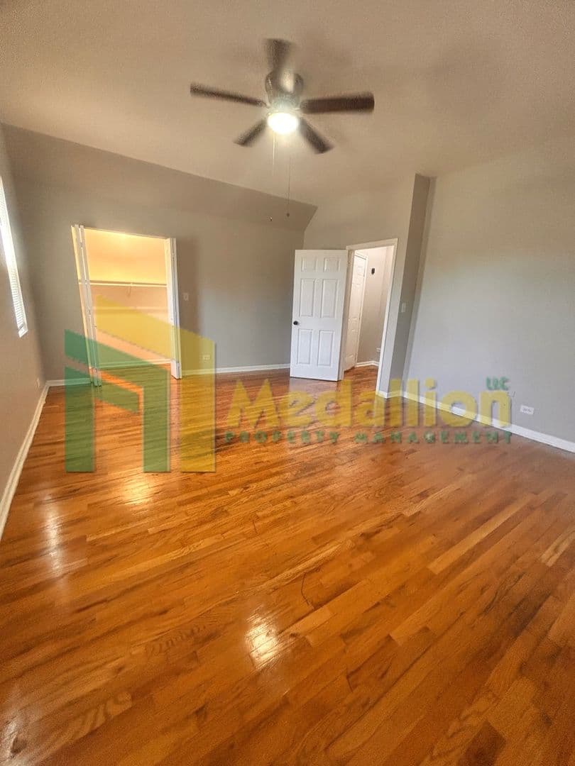 Chicago Apartment: 4700 W Monroe St