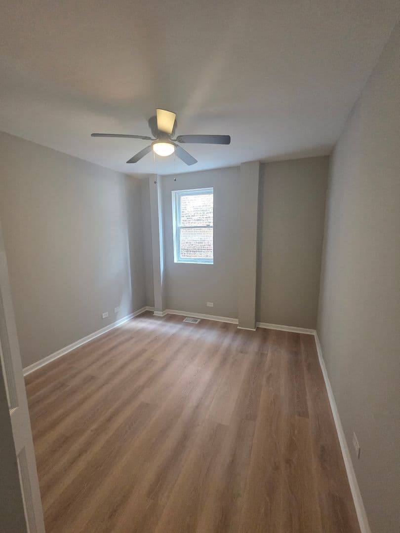 Chicago Multiplex: 2910 E 87th St - UNIT 1