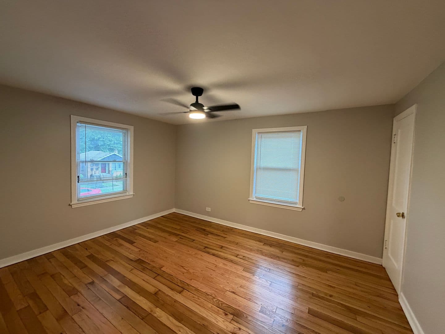 Chicago House: 8345 S Hamilton Ave
