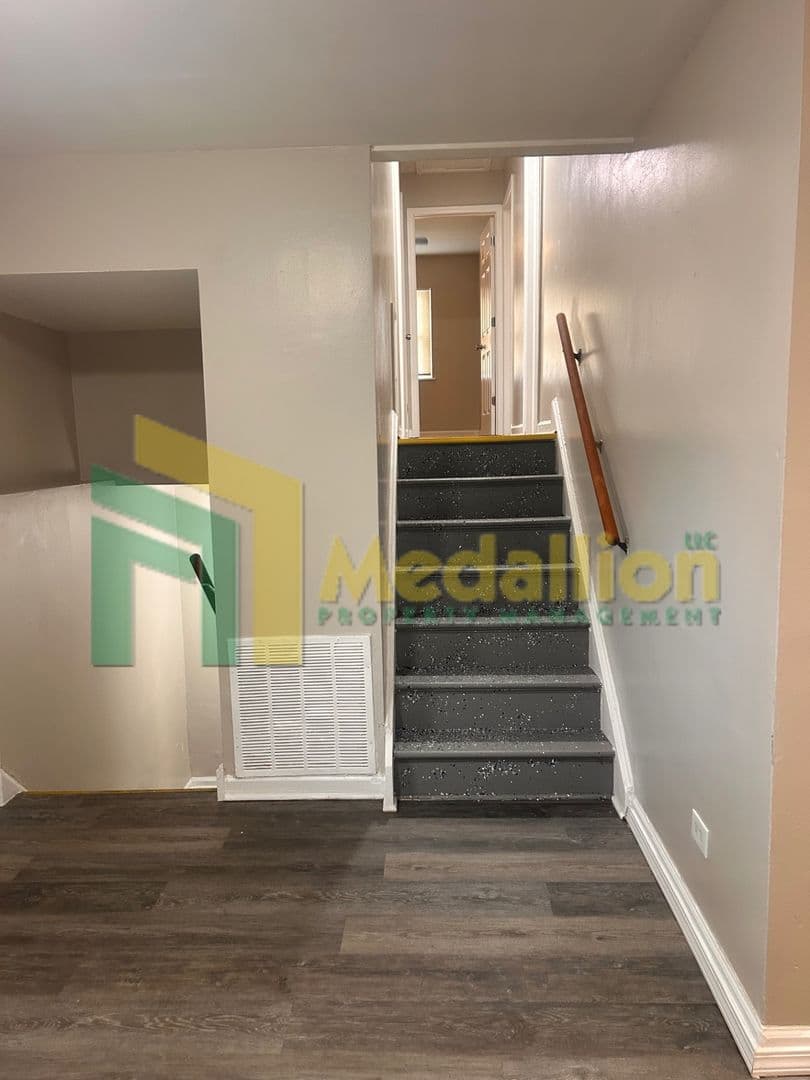 Chicago House: 8358 S Morgan St
