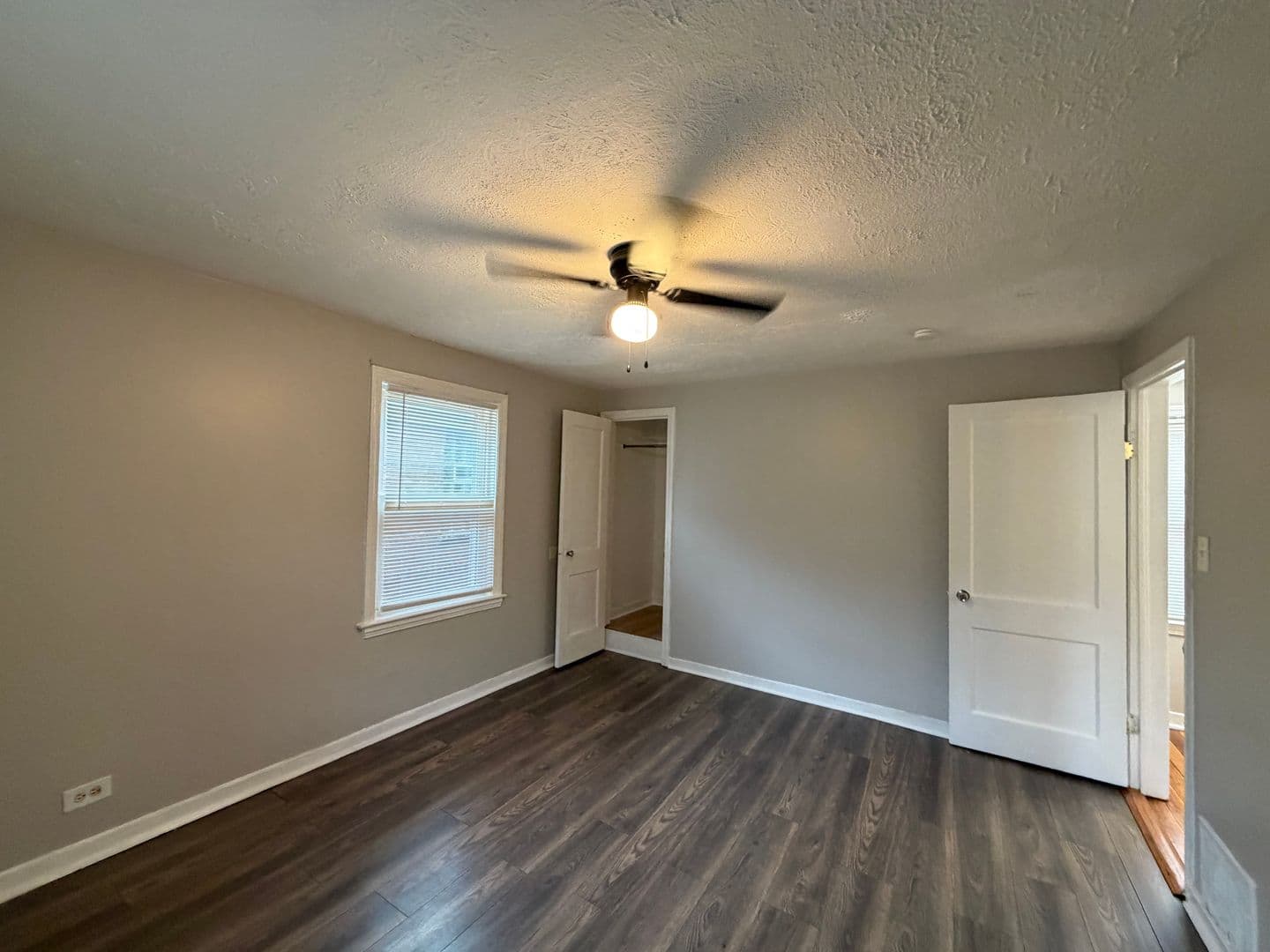 Chicago House: 8339 S Hamilton Ave