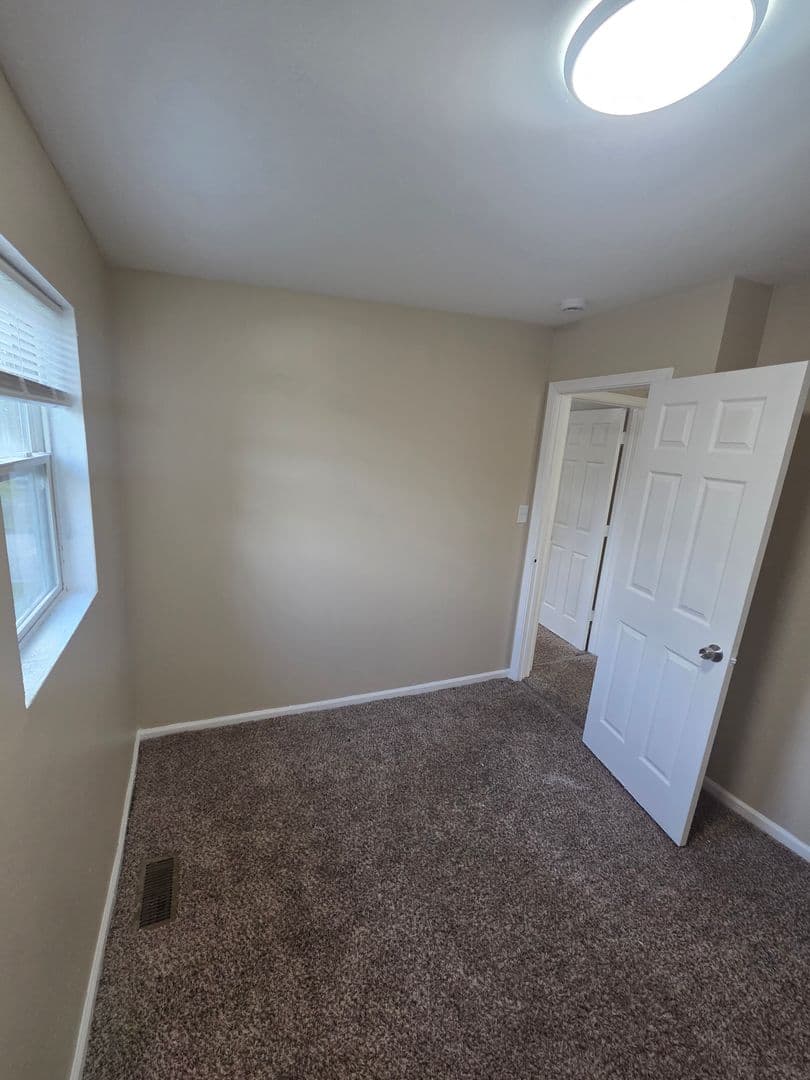 Chicago House: 10135 S Racine Ave