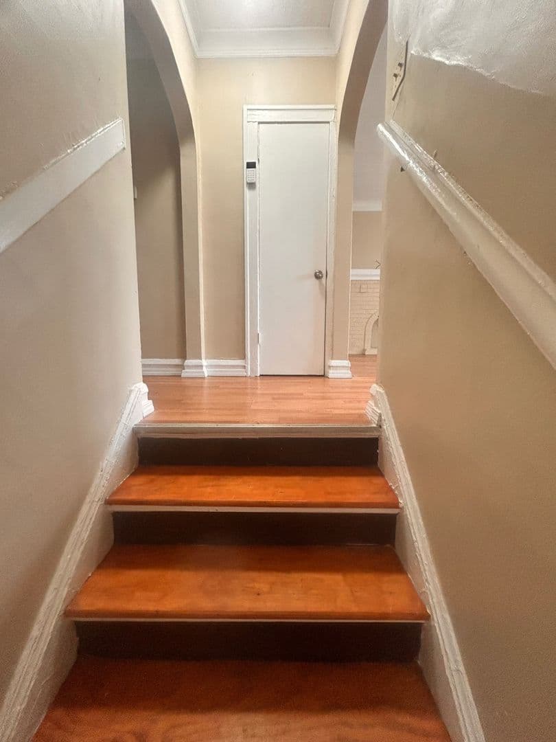 Chicago House: 8740 S Justine St