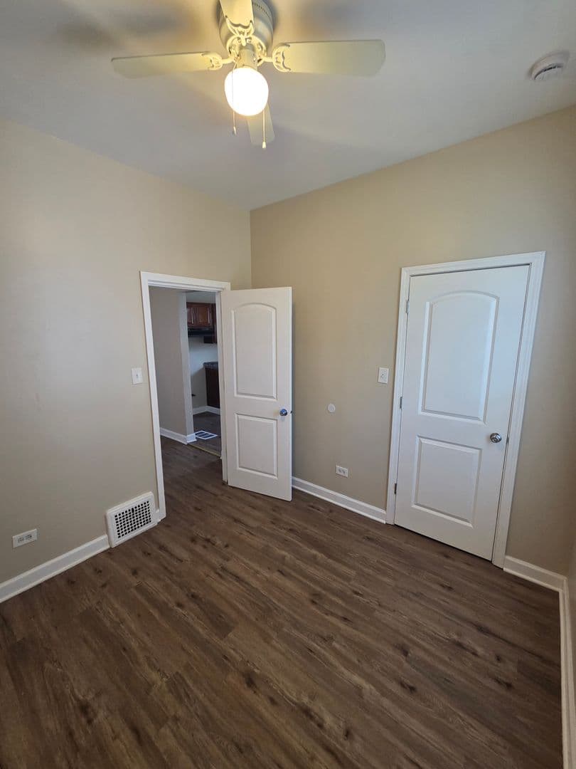 Chicago House: 8839 S Princeton Ave