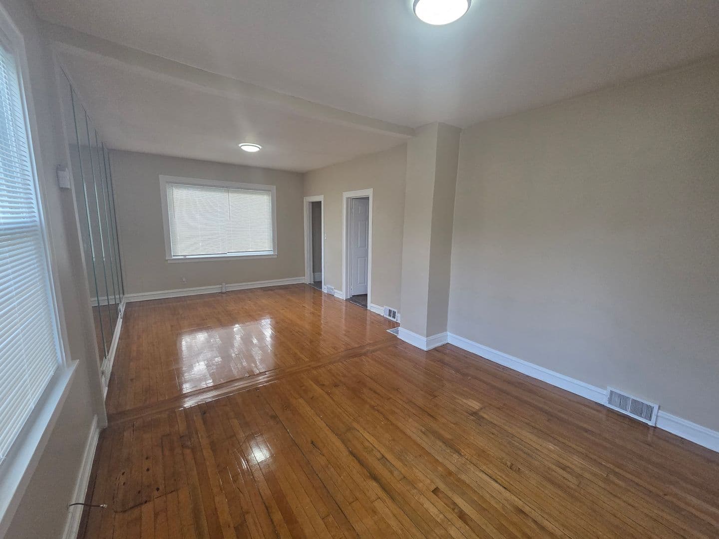 Chicago House: 10135 S Racine Ave