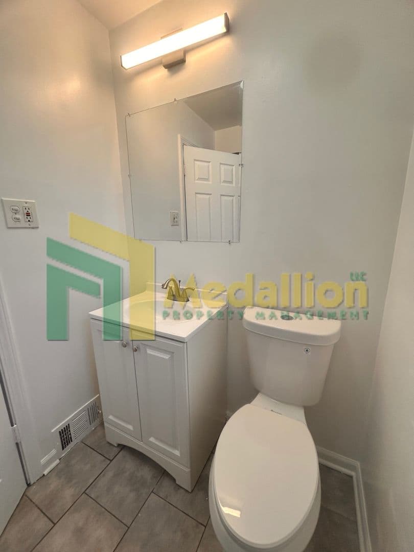 Chicago House: 12216 S Morgan St