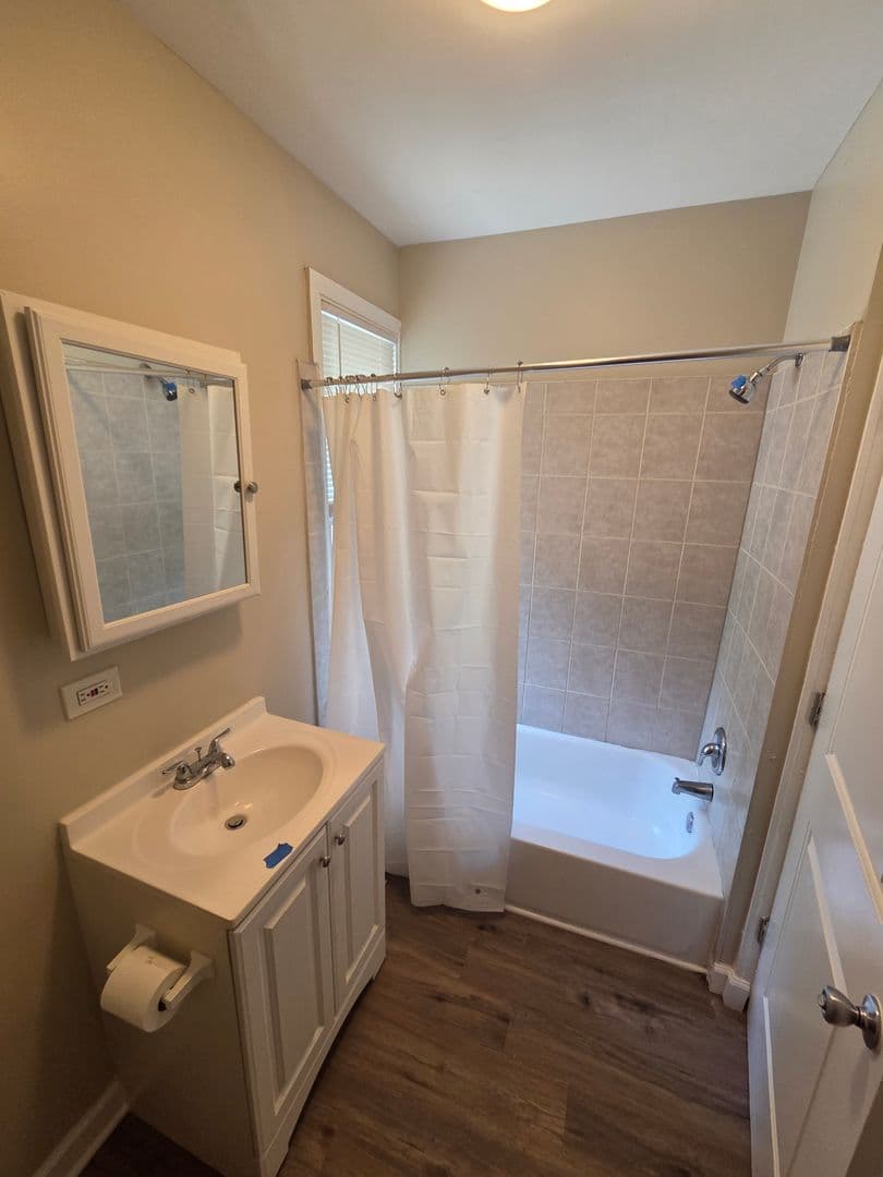 Chicago House: 8839 S Princeton Ave