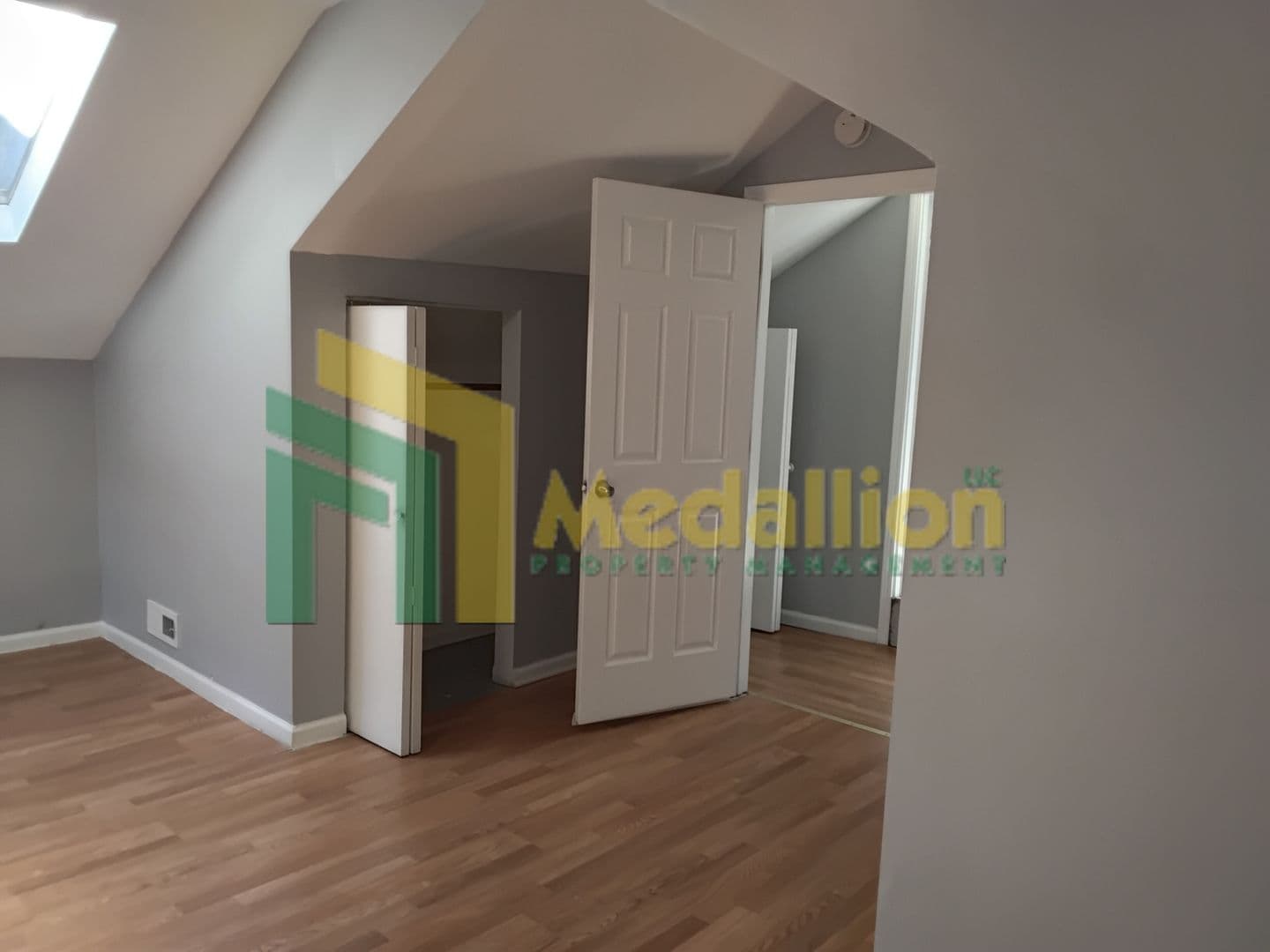 Chicago Apartment: 1241 N Ashland Ave (2nd Fl Rear)