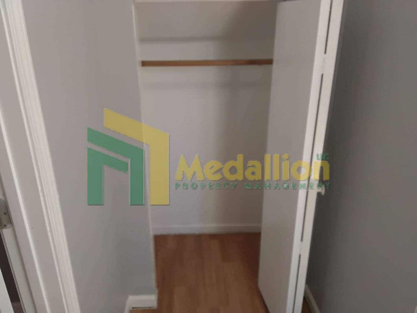 Chicago Apartment: 1241 N Ashland Ave (2nd Fl Rear)