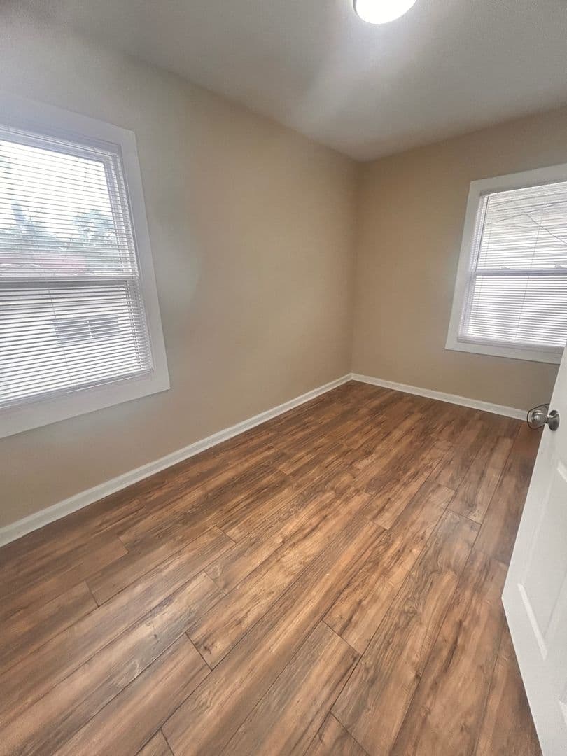 Chicago House: 8740 S Justine St