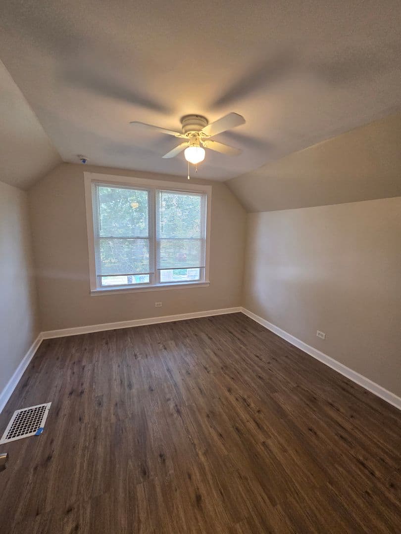 Chicago House: 8839 S Princeton Ave