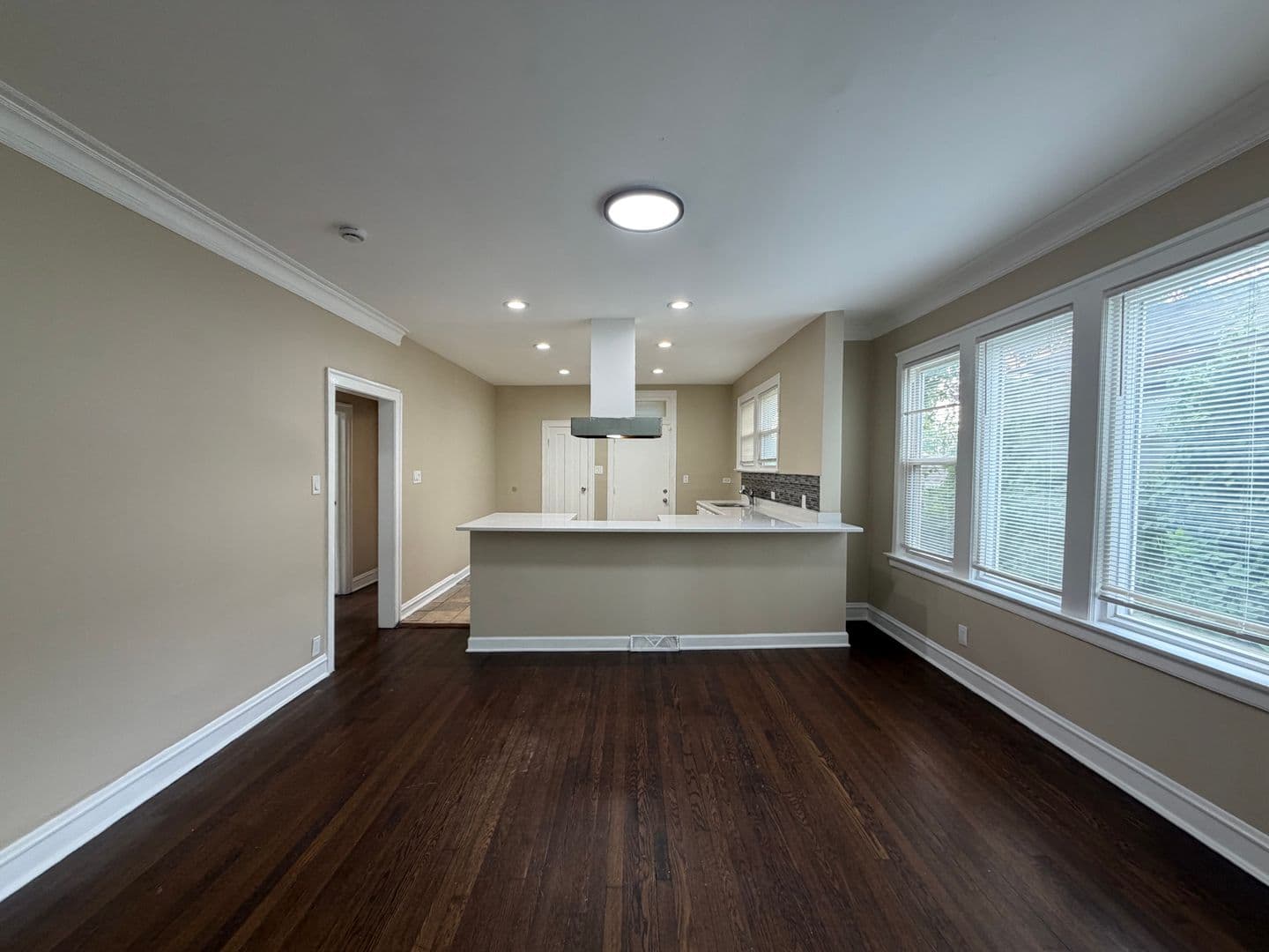 Chicago House: 12479 S Wabash Ave