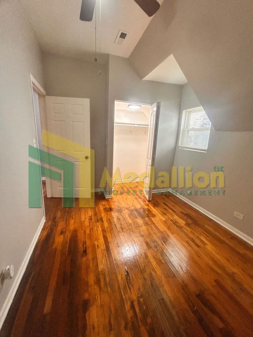 Chicago Apartment: 4700 W Monroe St