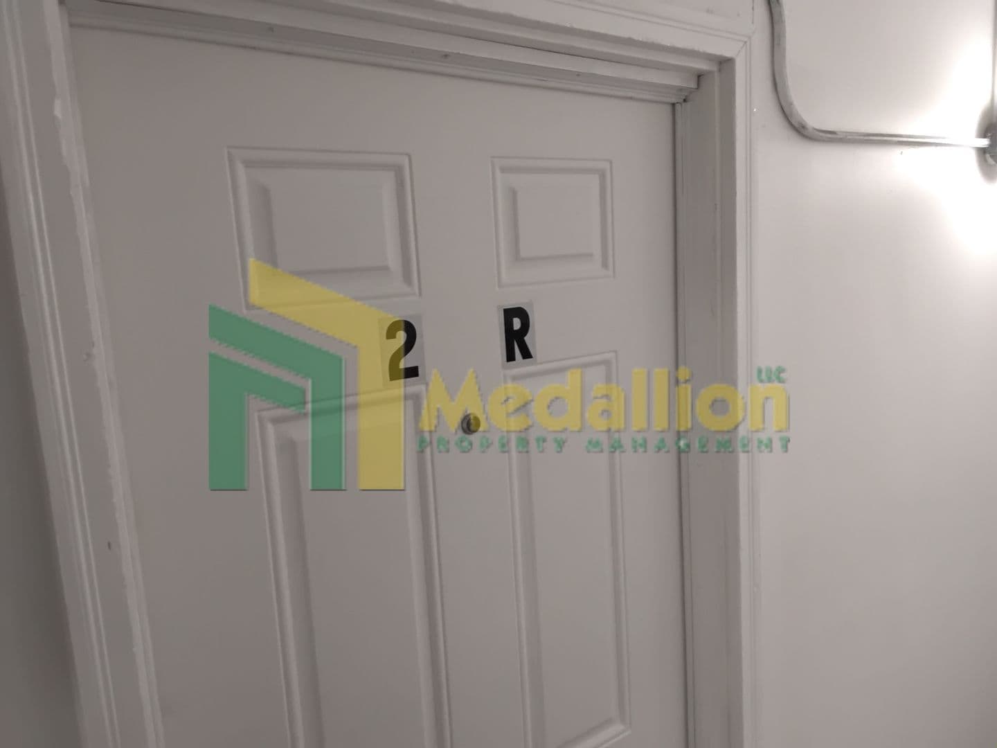 Chicago Apartment: 1241 N Ashland Ave (2nd Fl Rear)