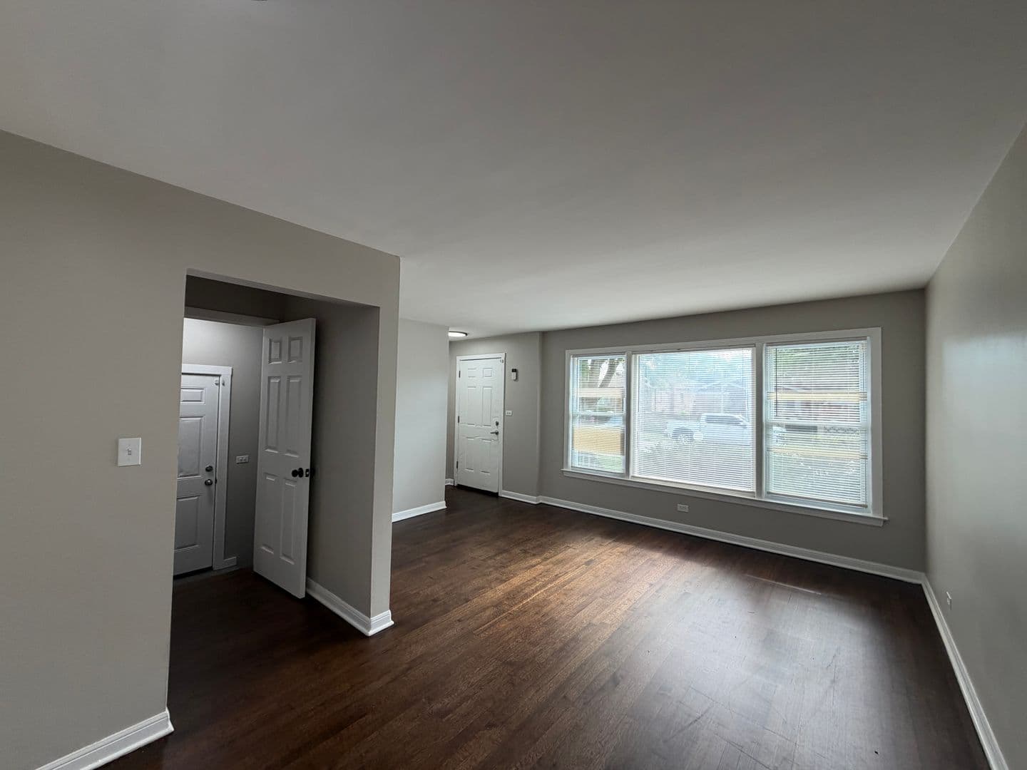 Chicago House: 9756 S Lowe Ave