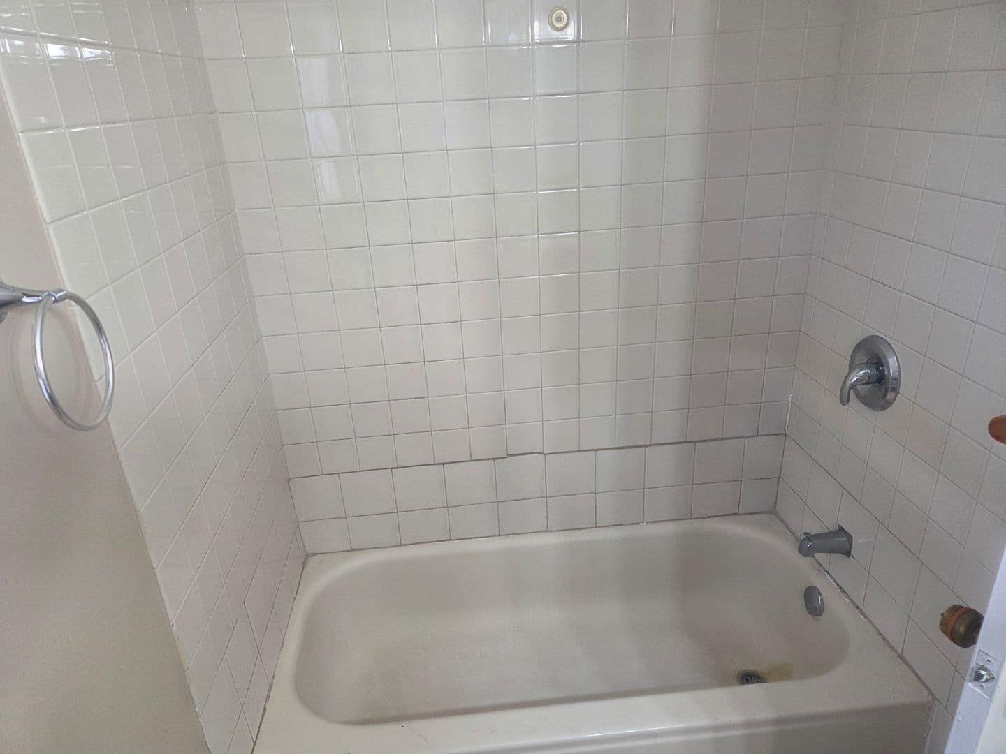 Chicago House: 7514 S Winchester Ave