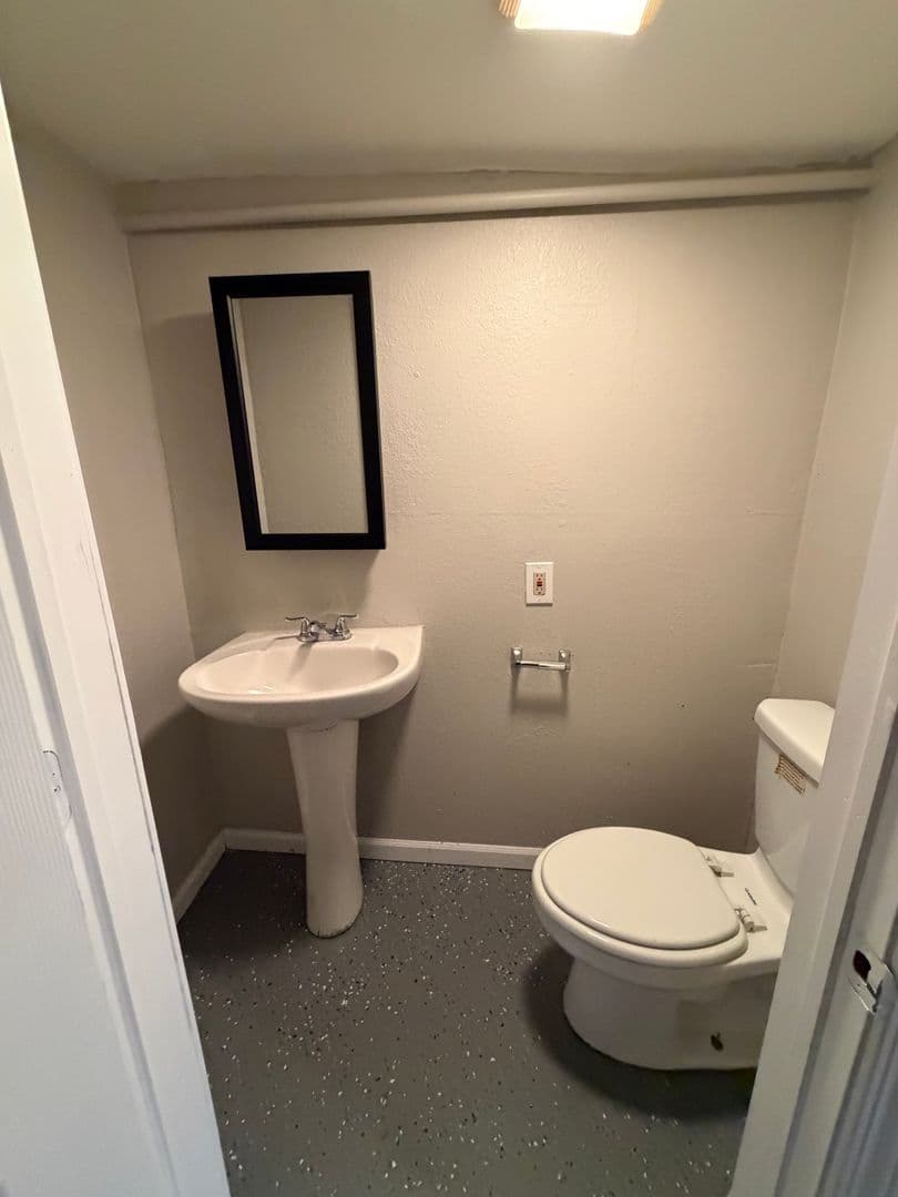Chicago House: 8345 S Hamilton Ave