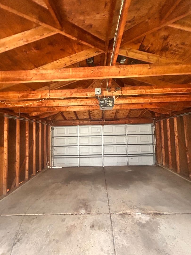 Chicago House: 8740 S Justine St