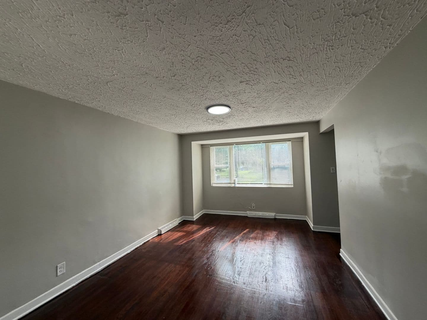 Chicago House: 12406 S Normal Ave