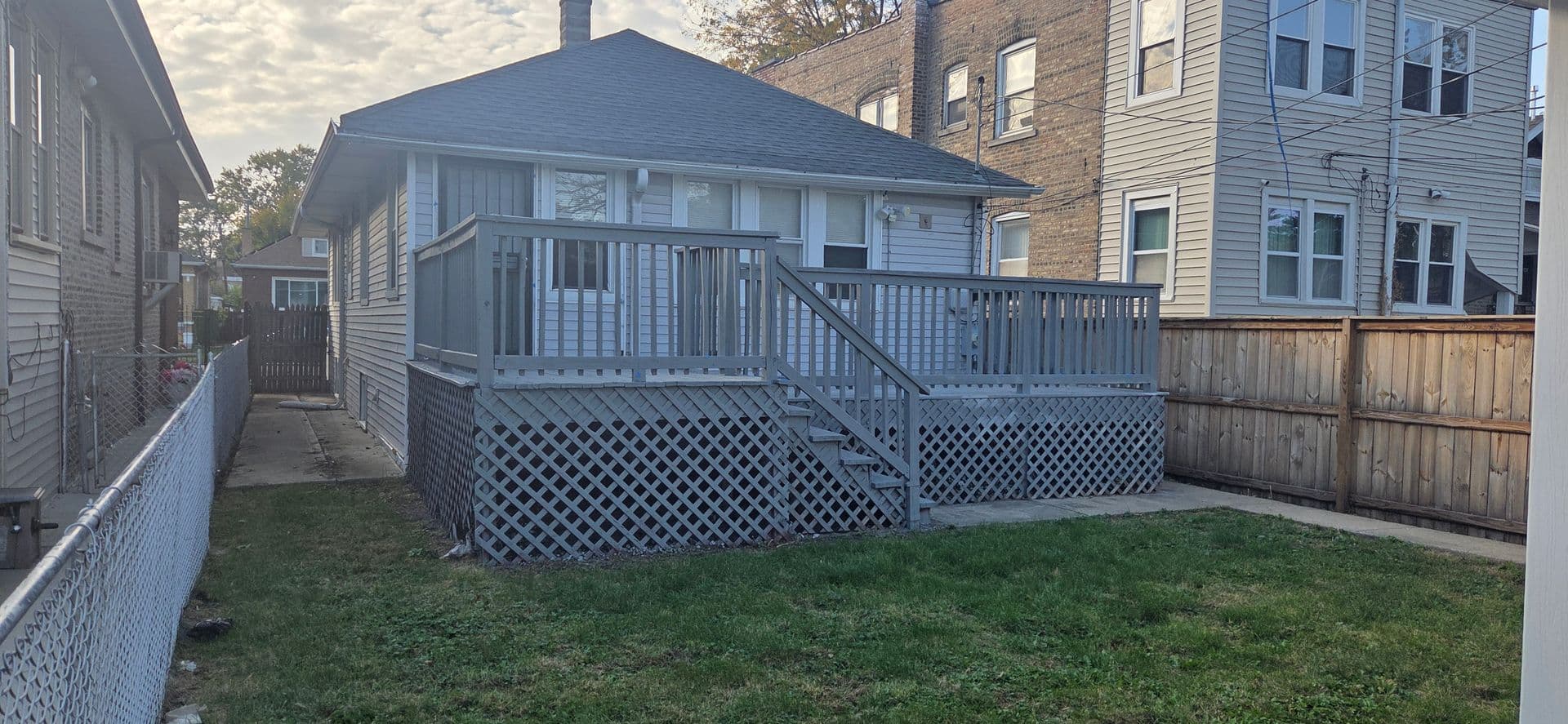 Chicago House: 9815 S Throop St