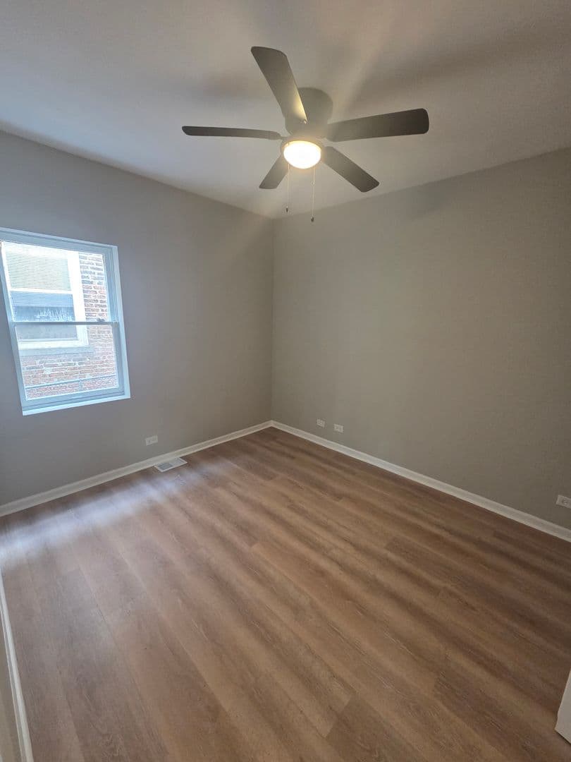Chicago Multiplex: 2910 E 87th St - UNIT 1