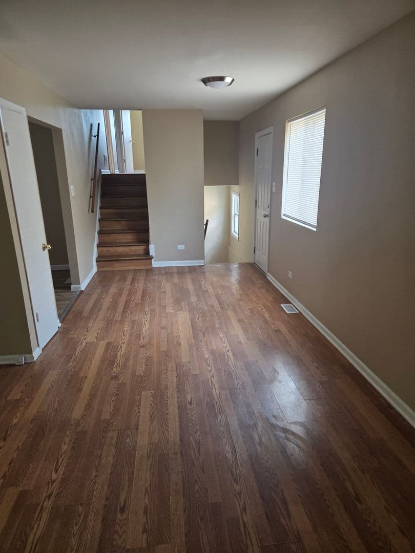 Chicago House: 7514 S Winchester Ave