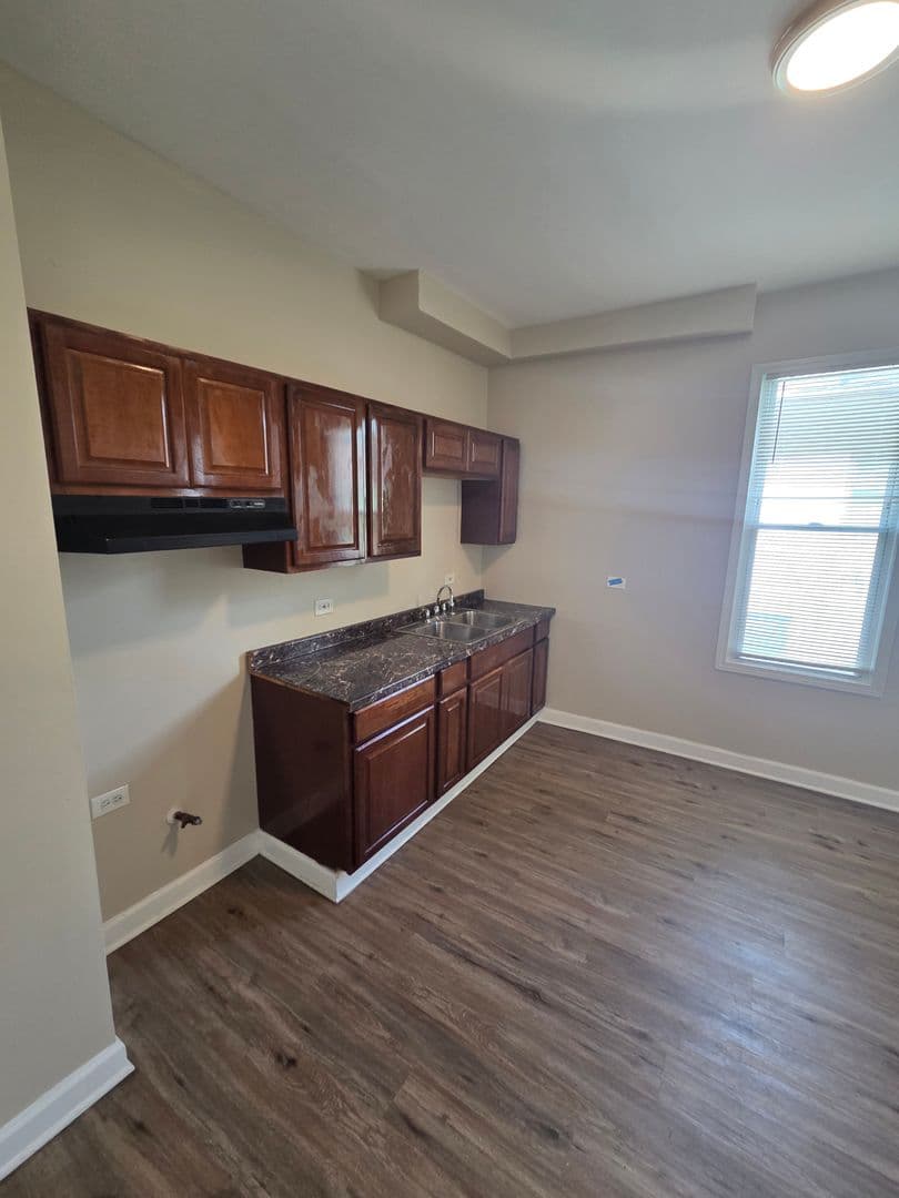 Chicago House: 8839 S Princeton Ave
