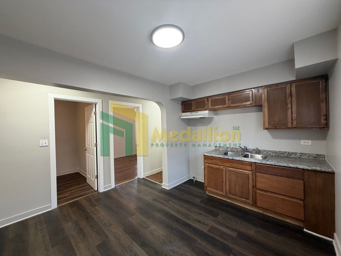 Chicago House: 12430 S Wentworth Ave