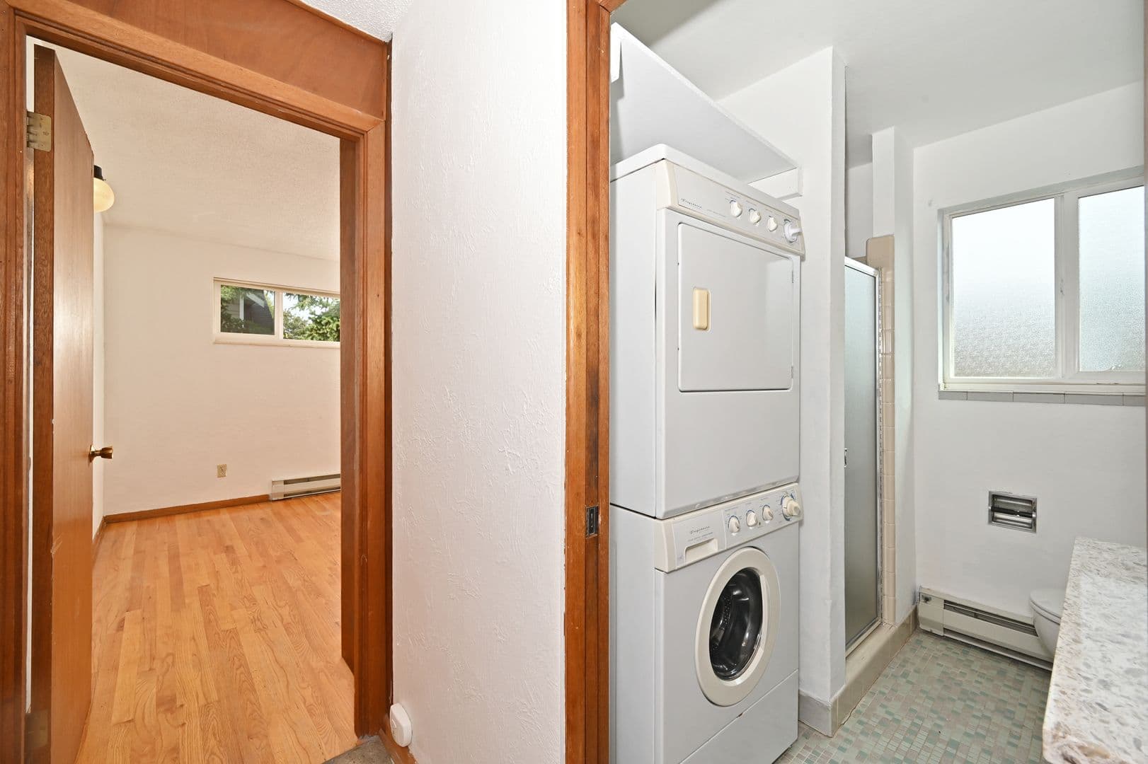Seattle Apartment: 6506 4th Avenue NE