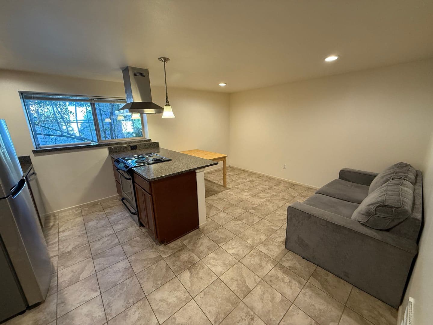 Seattle Apartment: 3622 13th Ave W