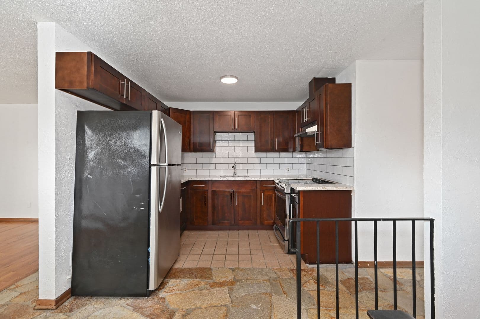 Seattle Apartment: 6506 4th Avenue NE