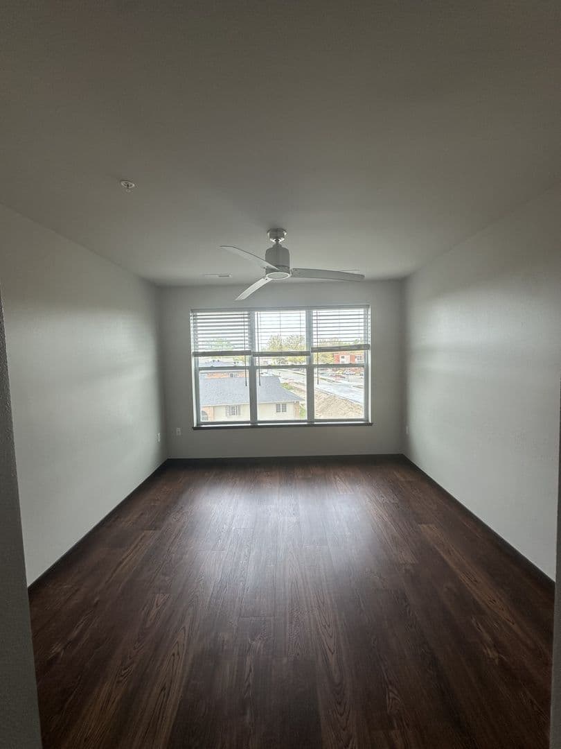 Coralville Apartment: 1708 5th St.