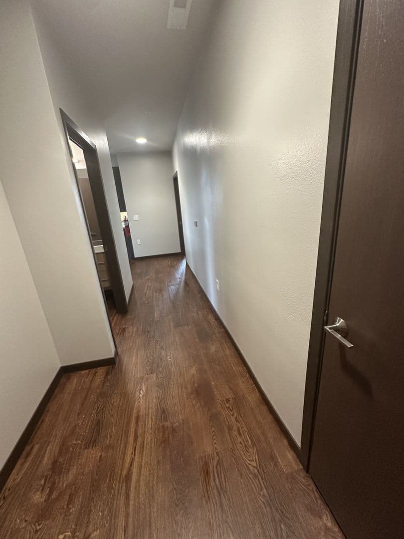 Coralville Apartment: 1708 5th St.