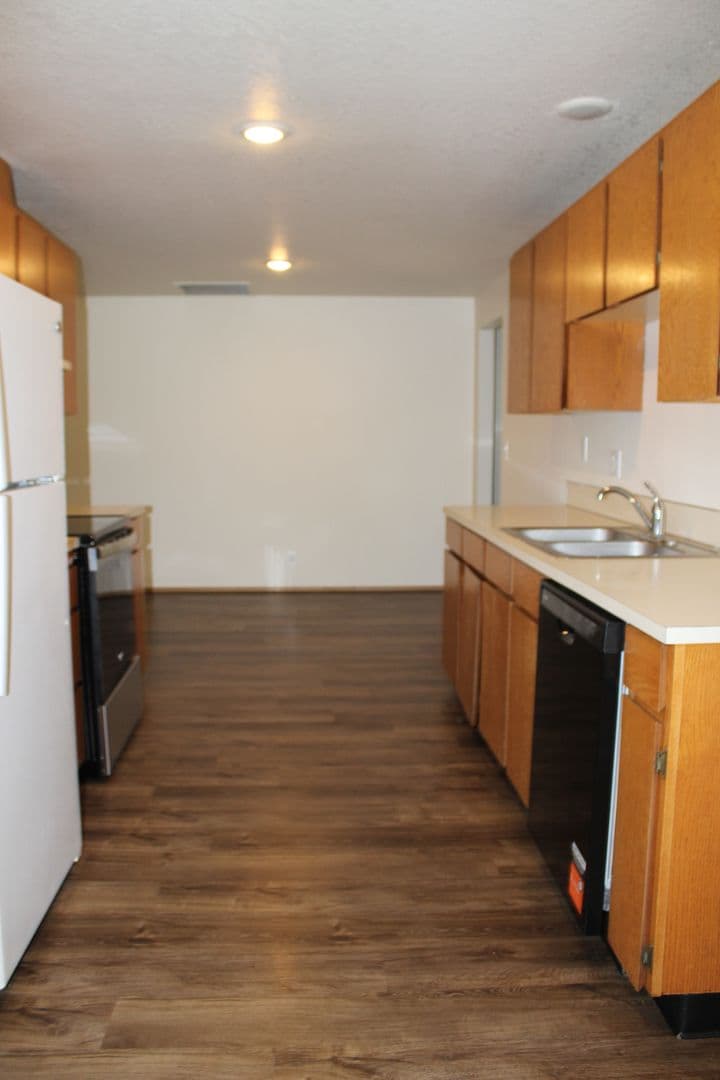 Beaverton House: 1045 SW 178th Place