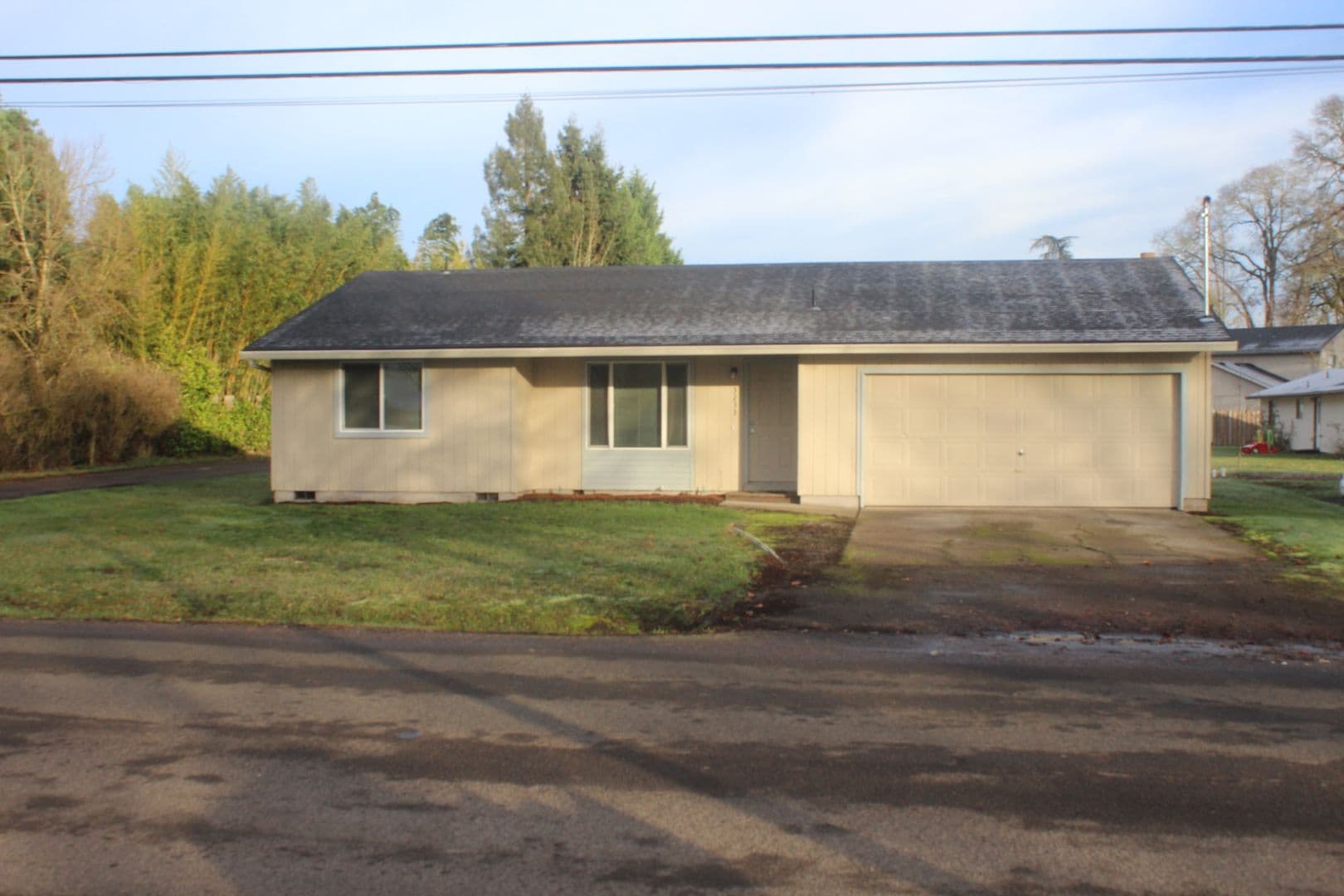 Hillsboro House: 3233 NE Brogden Street