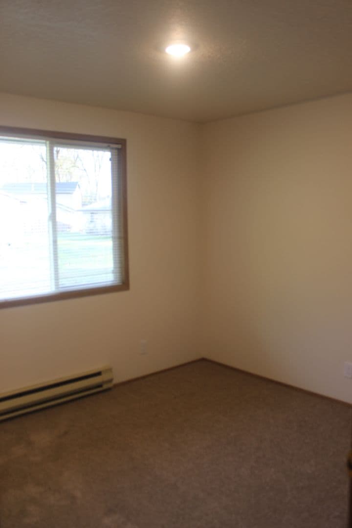 Hillsboro House: 3233 NE Brogden Street