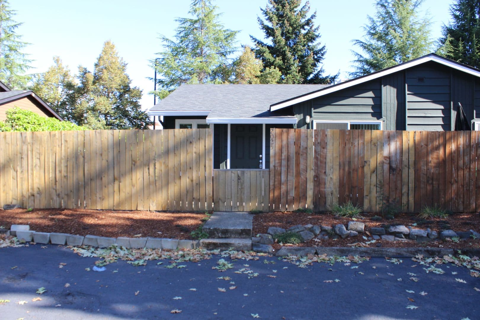 Hillsboro Apartment: 2025 SE River Road