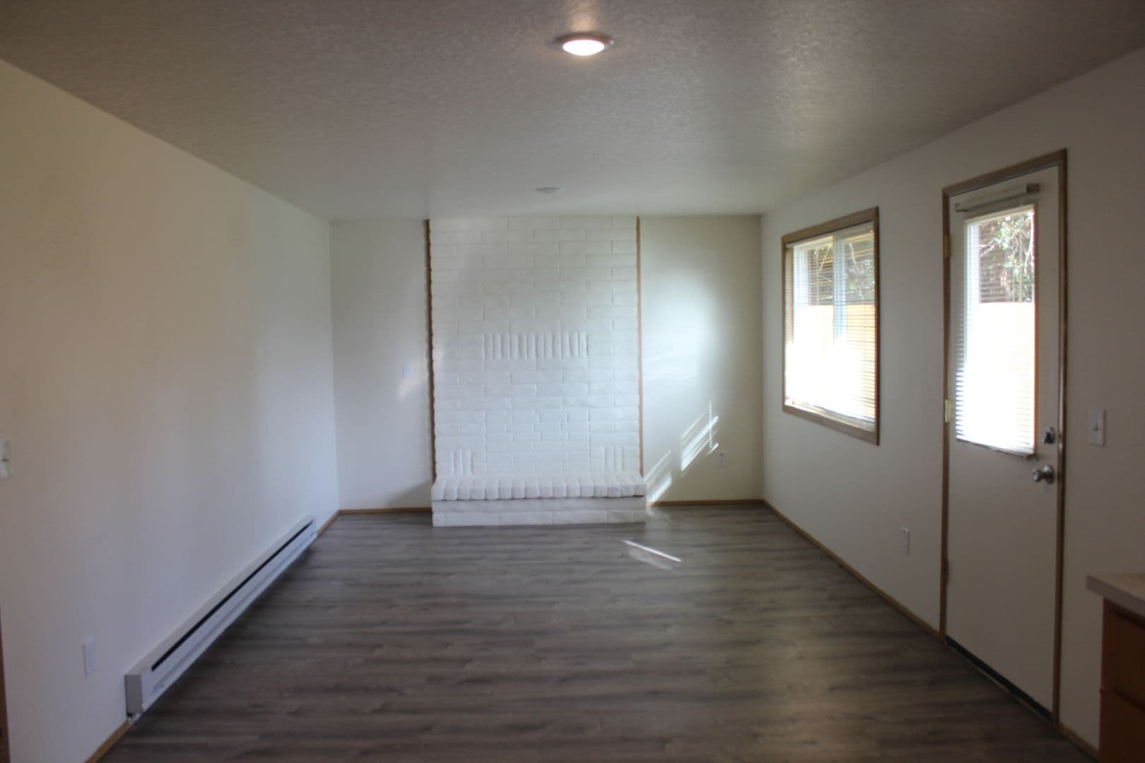 Hillsboro House: 262 NE 34th Place