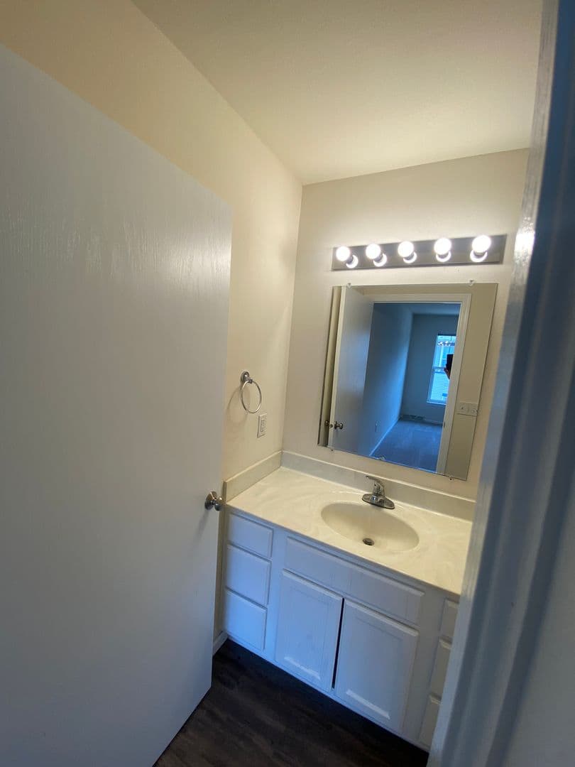 Madison Townhome: 102-112 Wind Stone Drive