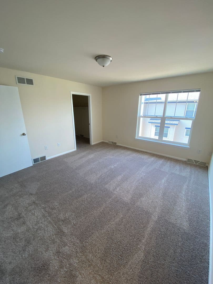 Madison Townhome: 102-112 Wind Stone Drive