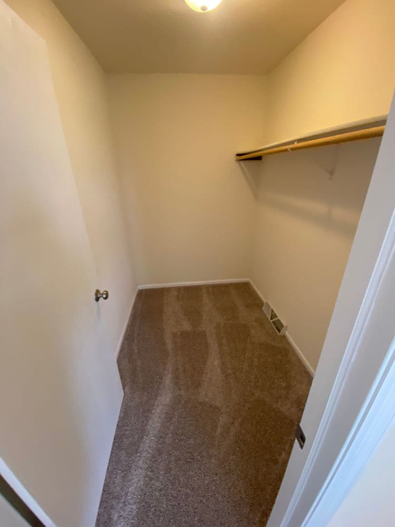 Madison Townhome: 102-112 Wind Stone Drive