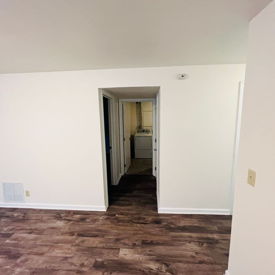 Sun Prairie Townhome: 2000-2004 Wyoming Ave